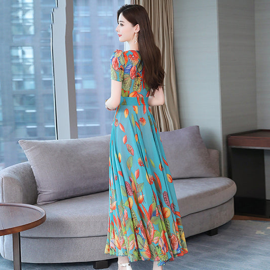 Elegant Pleated Round Neck Printed Midi Dress with Waist Detail